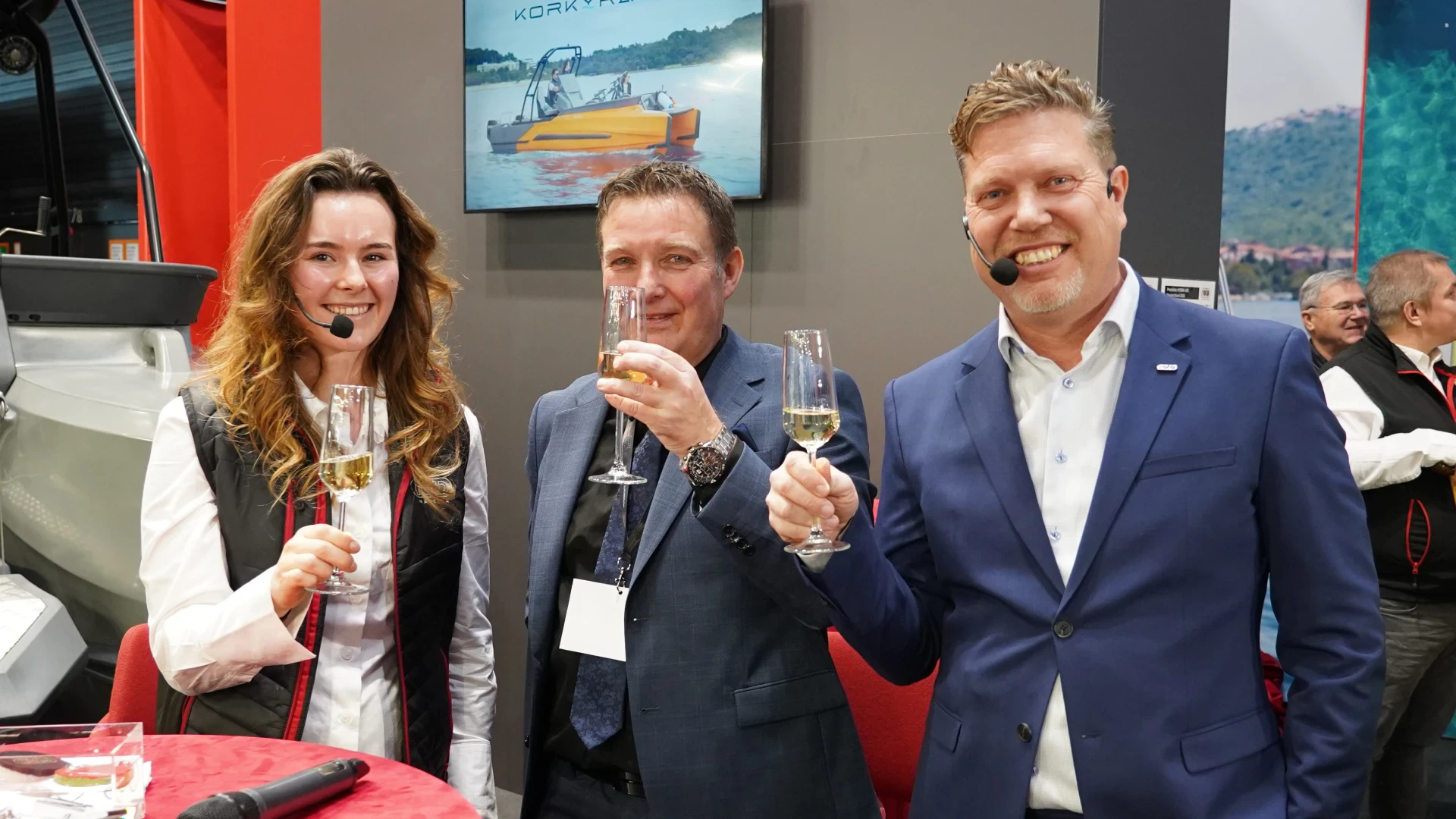 HYDRA 460 Weltpremiere auf der BOOT Düsseldorf 2026